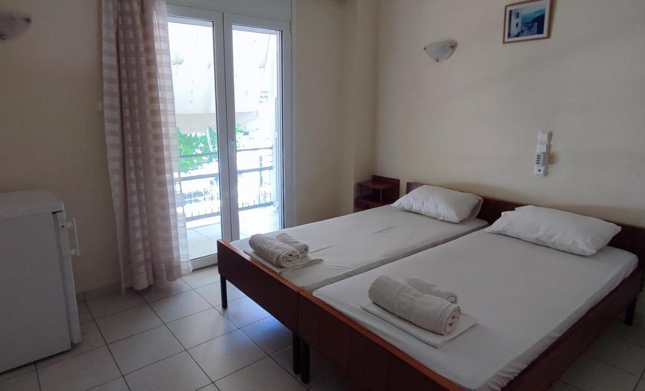 Περσεφονη Hotell Kamena Vourla Exteriör bild